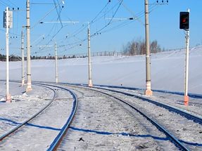 В Китае тестируют морозоустойчивый поезд для России
