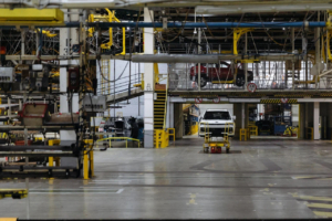 АвтоВАЗ приостановил продажи Lada Largus из-за проблем с клапаном