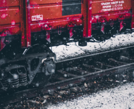 Поезда задерживаются в Тульской области после схода вагонов