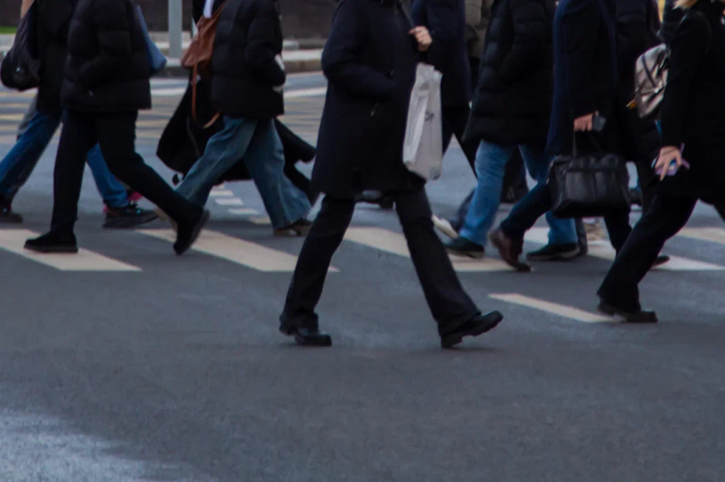 В Колумбии новый пешеходный мост обрушился вместе с мэром и жителями на открытии