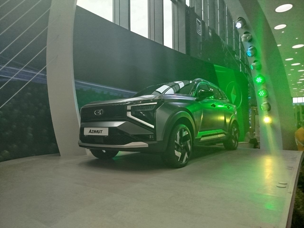 Иностранные журналисты отреагировали на первый российский кроссовер Lada Azimut