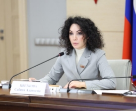 Депутат Цветкова проехала на беспилотном трамвае и оценила его работу