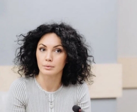 Депутат Цветкова проехала на беспилотном трамвае и оценила его работу